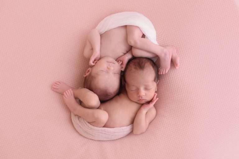 gemeos newborn