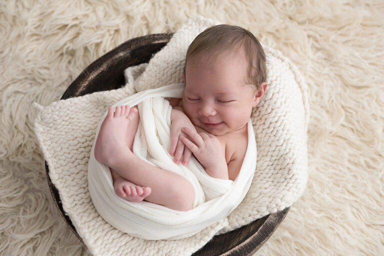 como preparar o set perfeito no ensaio newborn, foto de recém-nascido no props, foto newborn no props, foto newborn em estúdio, como organizar set na fotografia