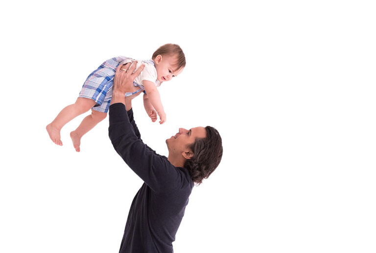 ensaio de fotos de dia dos pais, fotos de estudio pais com bebe, presente para pais, dias dos pais, fotografia pais e filhos, fotografa de familia sao paulo sp, laura alzueta