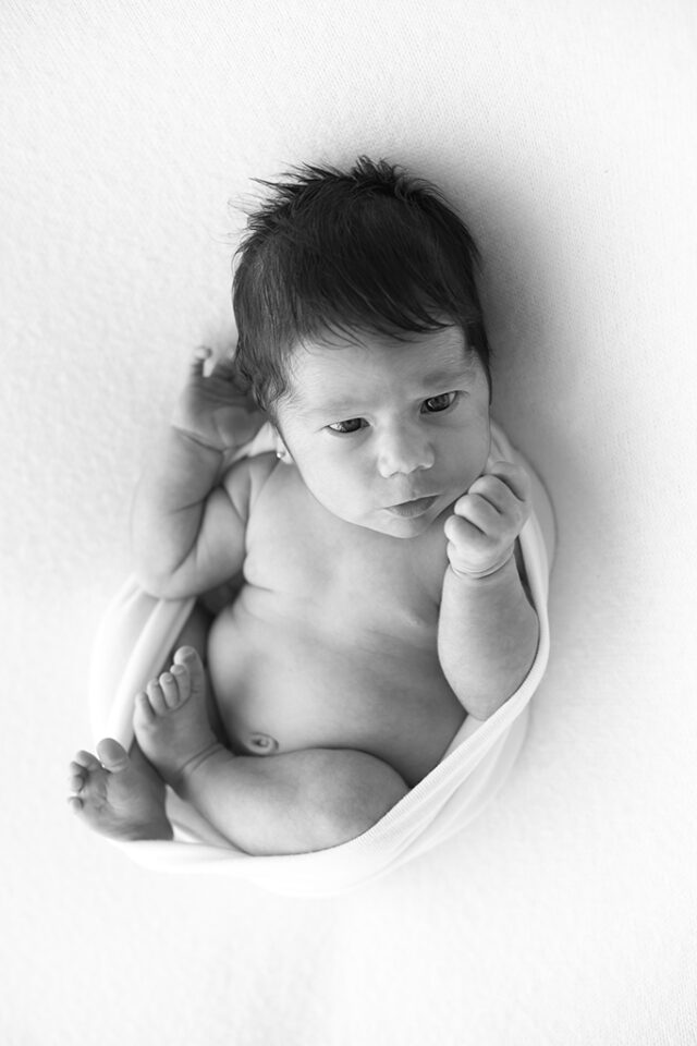 cuidados para ensaio newborn seguro, foto de detalhe do bebê, ensaio newborn, fotografia de recém-nascidos, fotografia newborn, foto do bebê